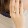 δαχτυλίδι χέρια αγάπης stacking ανοξείδωτο ατσάλι λεπτομέρεια
