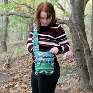 jacquard nepal style teal sling bag λεπτομέρεια σχέδιο boho